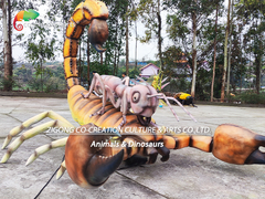 Los escorpiones Animatronic realistas realistas de los animales luchan con la resistencia de Sun de las hormigas