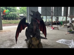 Dragón a prueba de agua en el parque temático