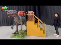 Es un dinosaurio animatrónico certificado Velociraptor 4m de largo