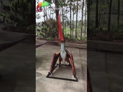 Fibra de vidrio 3D de aspecto realista Dinosaurios luchando Pterosauria Estatua al aire libre