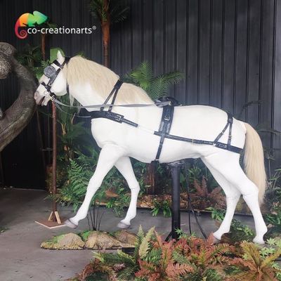 Ridable simuló los animales Animatronic realistas de funcionamiento del caballo para la exposición de la diversión