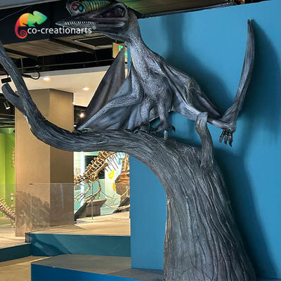 Un buen precio. Pterosaurio animatrónico para el parque temático en línea