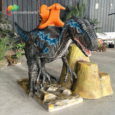 Es un dinosaurio animatrónico certificado Velociraptor 4m de largo